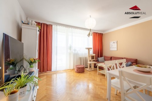 Prostorný byt 2+kk Brno - Bohunice se zasklenou lodžií, šatnou, komorou po rekonstrukci